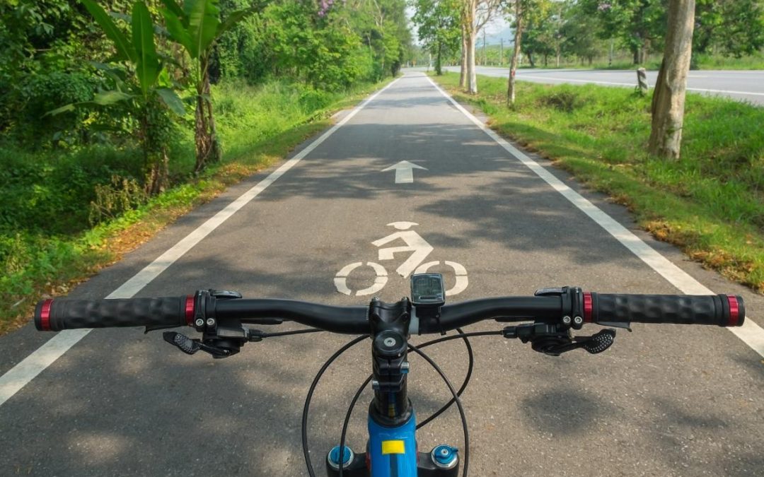 Quel est le transport écologique le plus efficace ? Comparatif complet des solutions durables